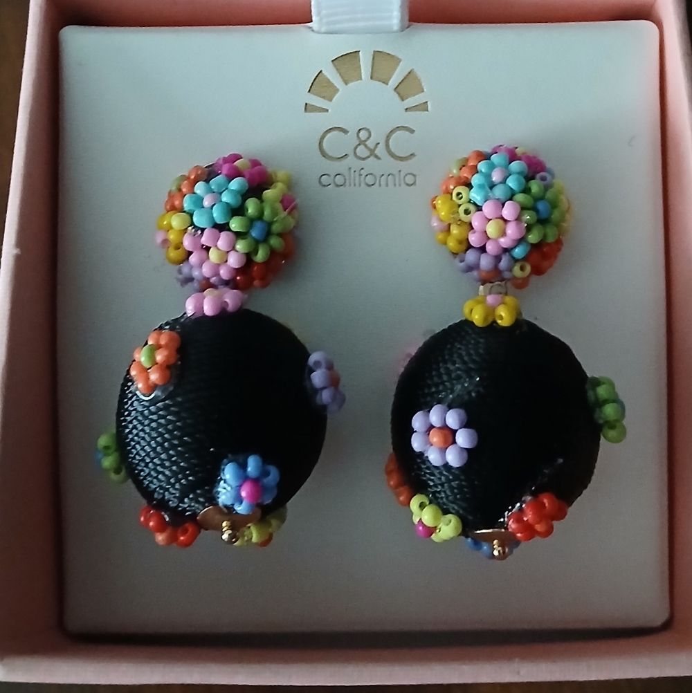 C&C California Colorful Beaded Earrings - Picture 2 of 3
